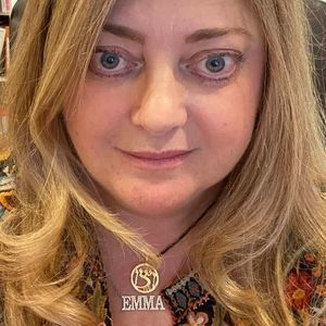 Meet your Posher, Emma